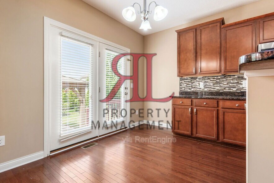 Building Photo - 10327 Indigo Dr