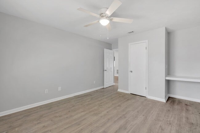 Building Photo - 700 Liberty St