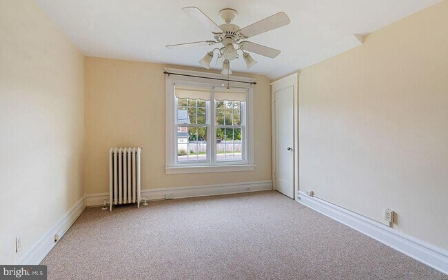 Building Photo - 308-310 E State St