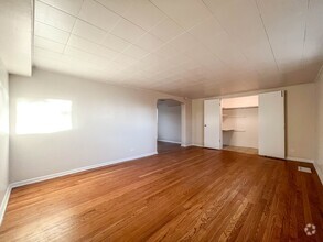 Building Photo - 1530 Kearney St