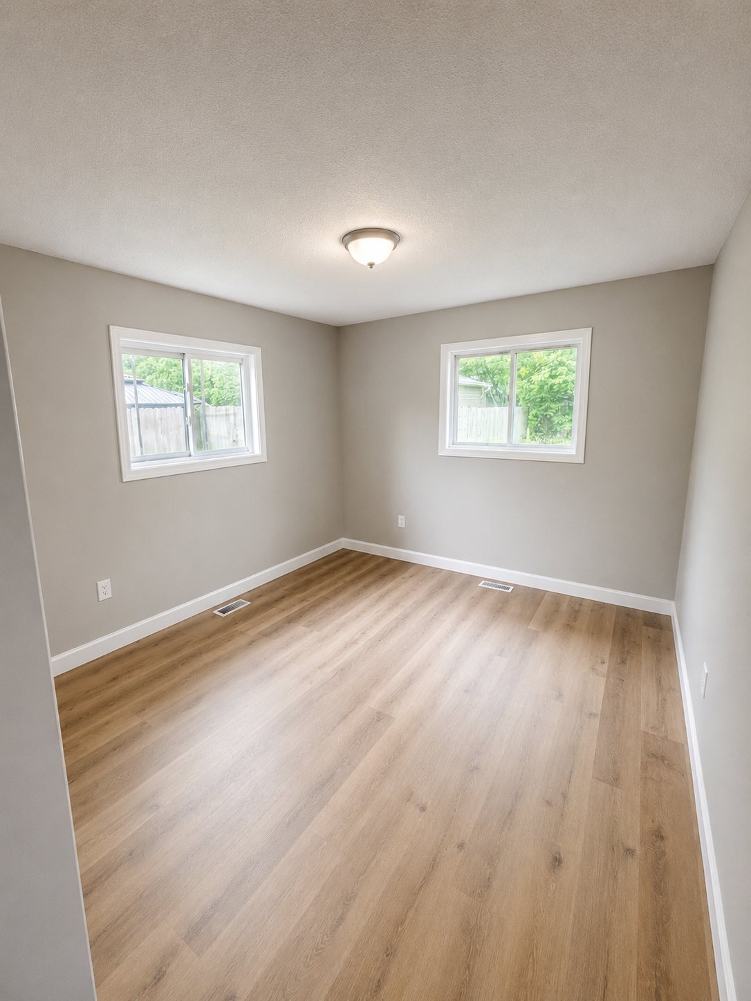 Building Photo - 4724 Homewood Dr