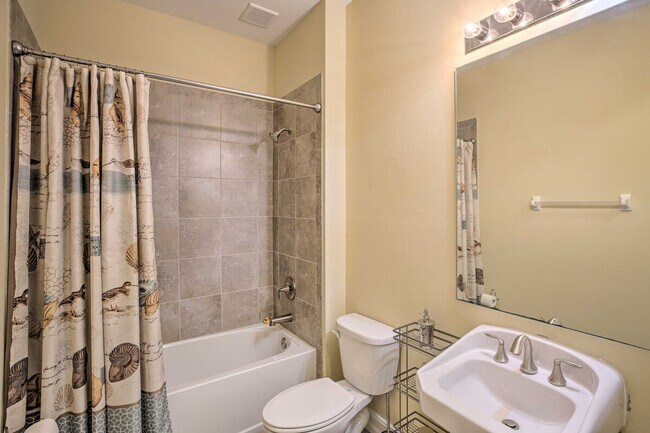 Building Photo - 3943 Ashentree Ct