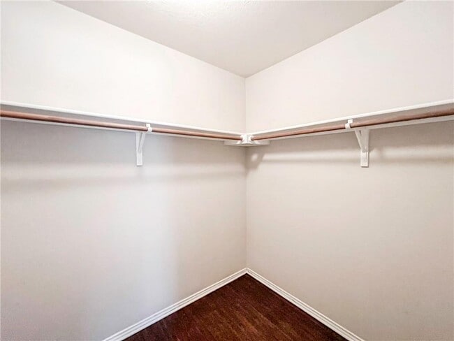 Building Photo - 2644 Gate Ridge Dr