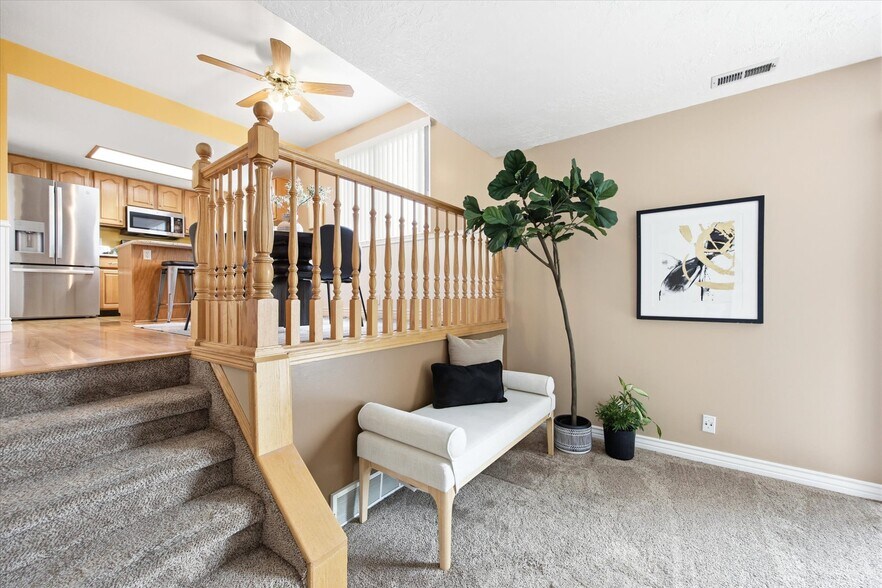 Building Photo - 734 Sandy Dunes Dr