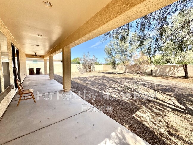 Building Photo - 44490 W Palo Nuez St