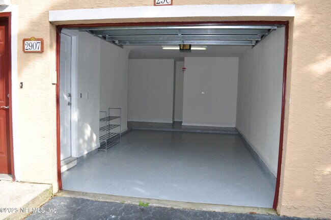 Building Photo - 10075 Gate Pkwy