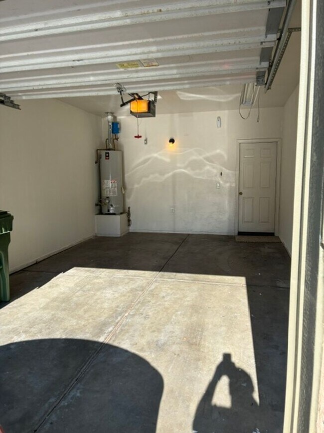 Building Photo - 1119 Leaf Ln