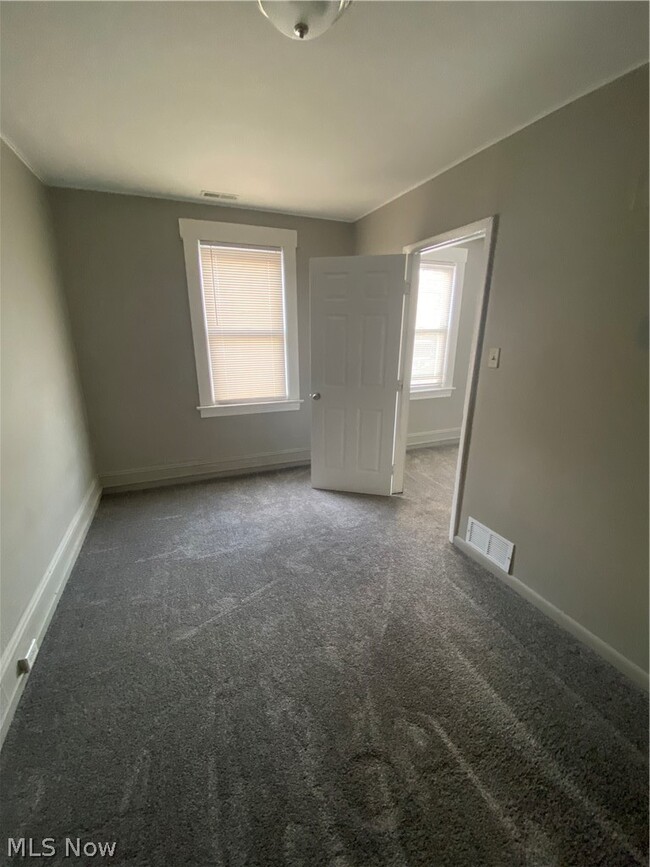 Building Photo - 4435 State Rd