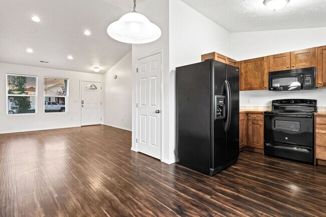 Building Photo - 3 Bedroom, 2 Bath, 2-Car Garage with Room to Park Your Toys!