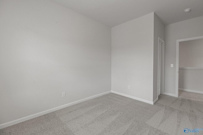 Building Photo - 7202 Fox Gln Cir SE