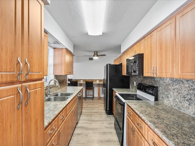 Building Photo - 1501 SW 57th Ave