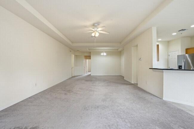 Building Photo - 12854 Carrington Cir