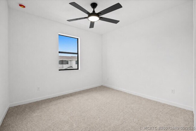 Building Photo - 9982 SW Torquay Dr