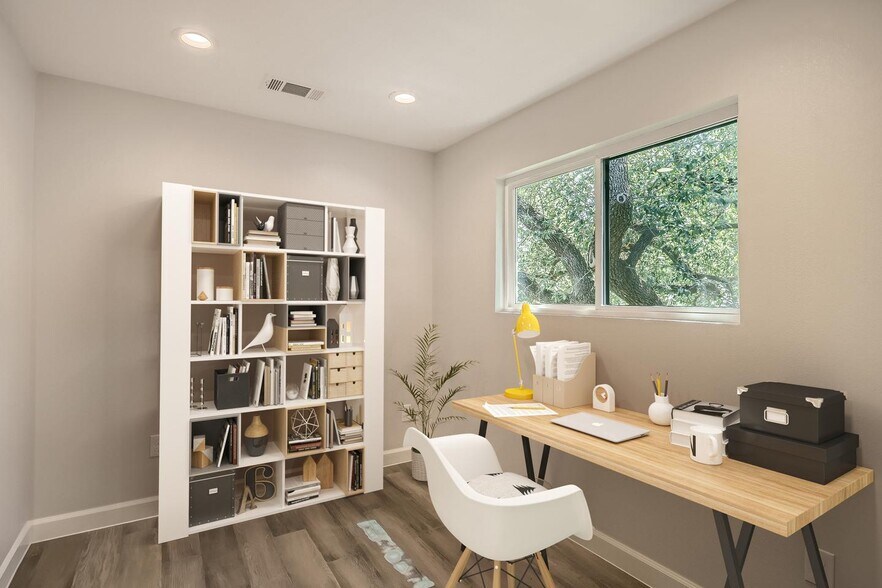 Building Photo - Charming Prestonwood home with peaceful backyard oasis