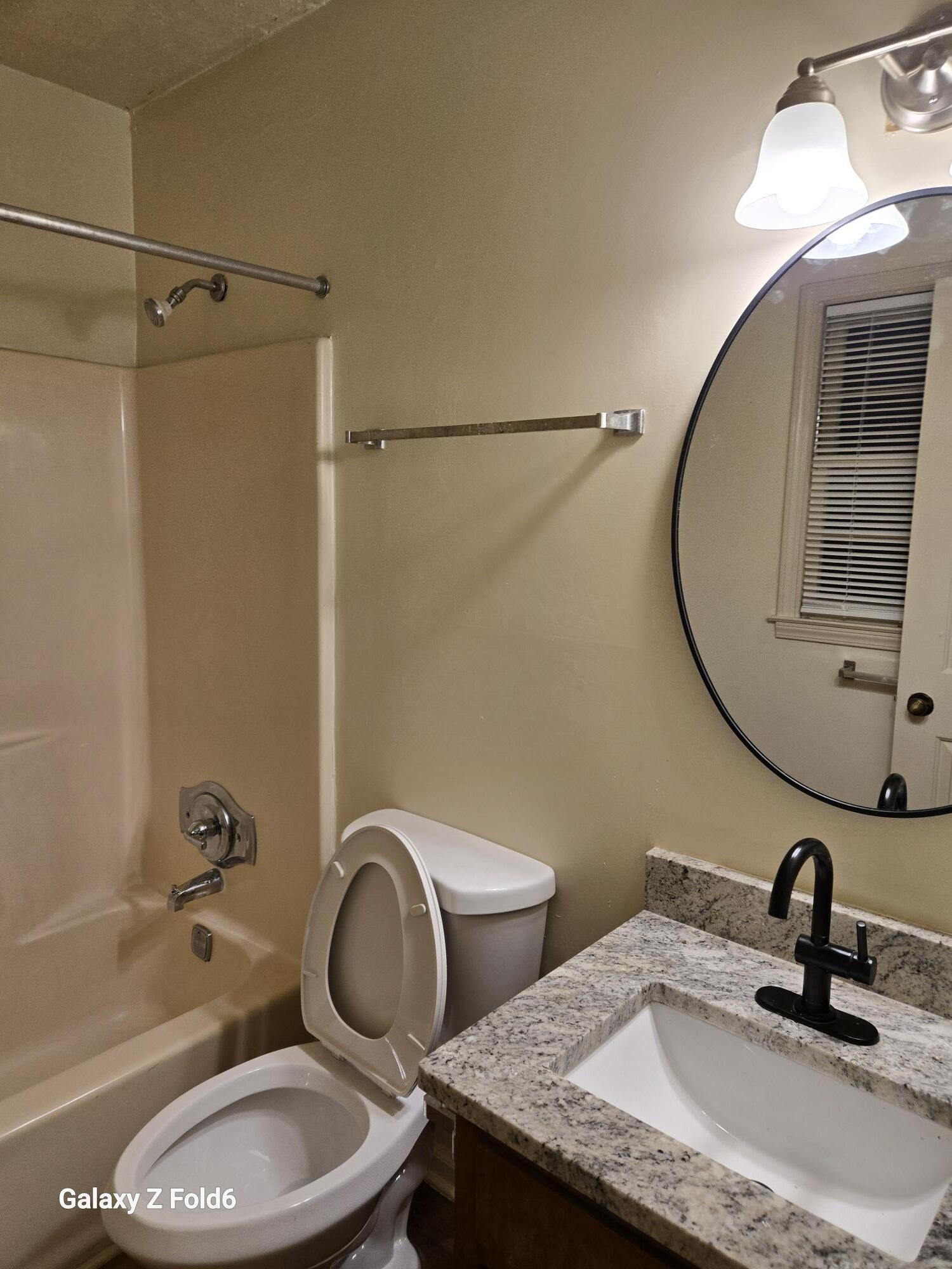 Master Bathroom - 5552 Estates Ct