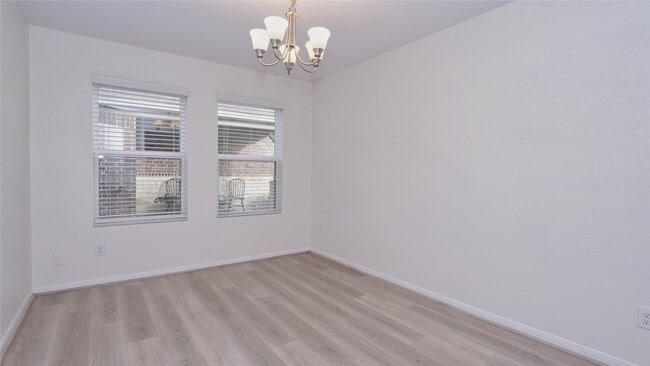 Building Photo - 3318 Madison Elm St