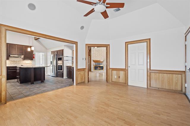 Building Photo - 1317 Royal Palm Ln