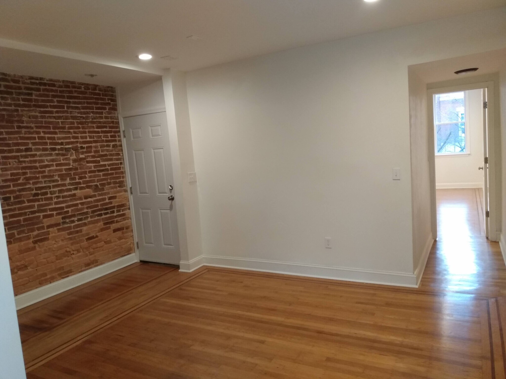 Building Photo - 2515 Maryland Ave