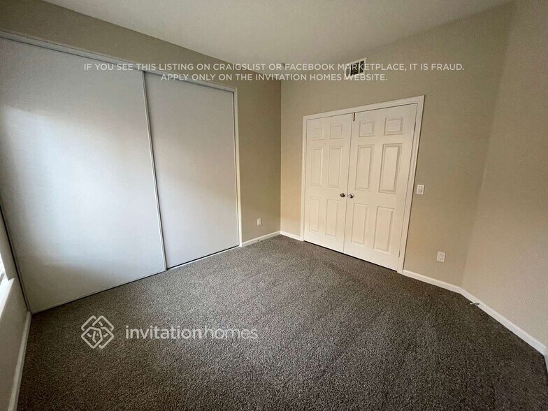 Building Photo - 3205 Lantana Ct
