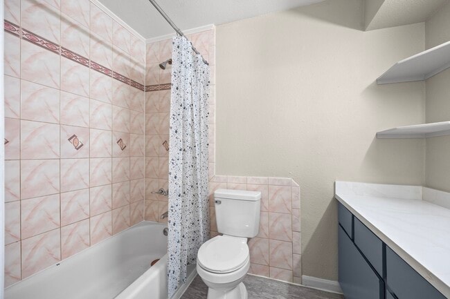 Building Photo - 9616 Long Point Rd