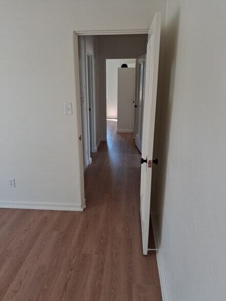 Building Photo - 626 Emory St