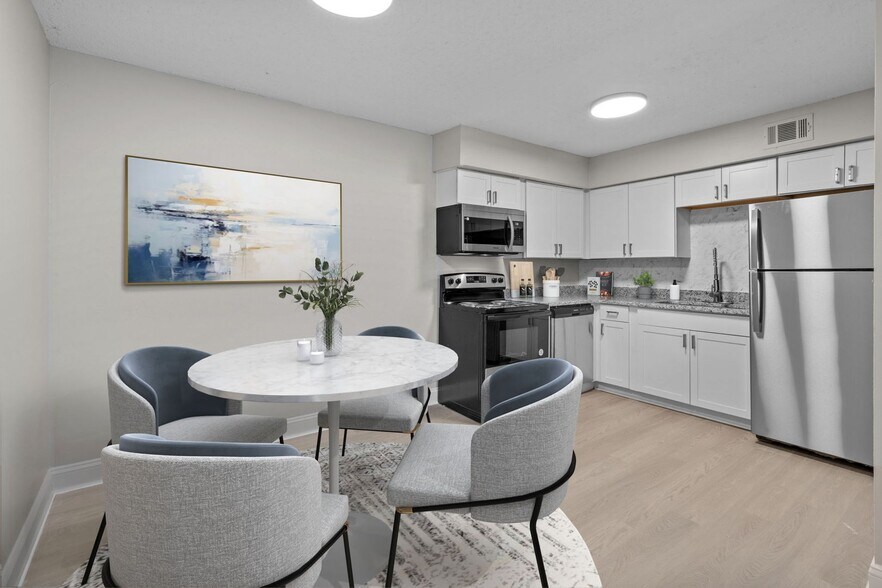 Interior Photo - The Pointe on Lafayette