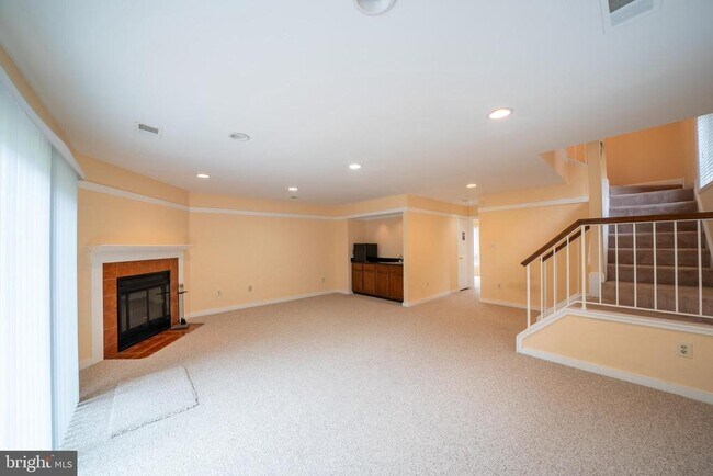 Building Photo - 10168 Turnberry Pl
