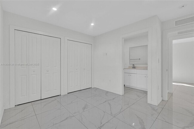 Building Photo - 2490 NW 44th St