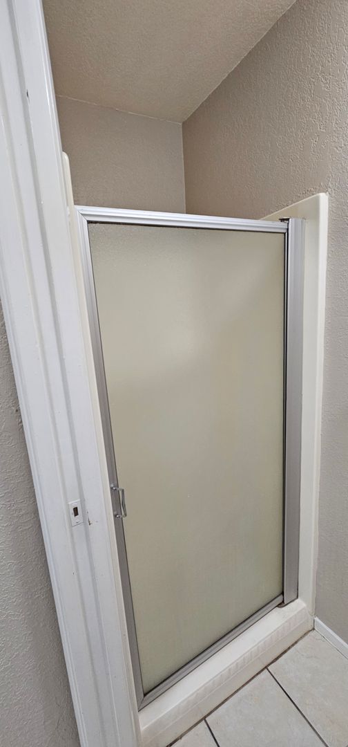 Building Photo - 715 Mikkelsen Dr