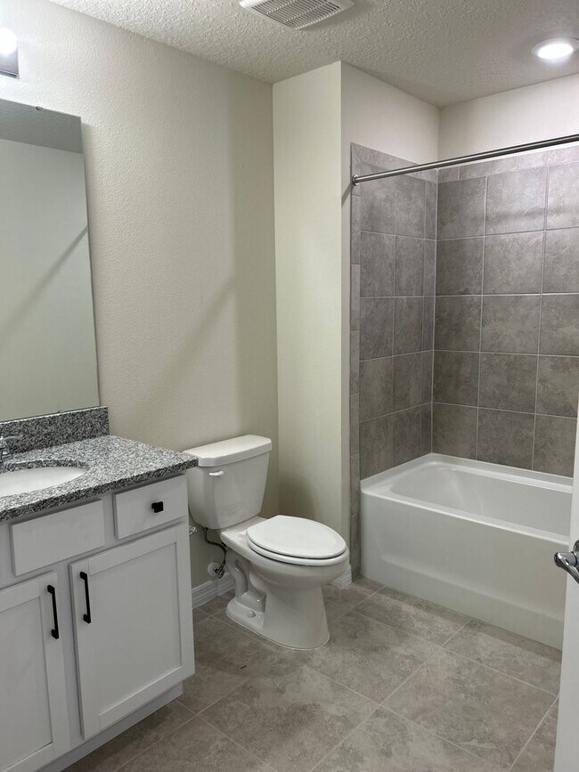 Building Photo - Move In ASAP!! - Brand New 3 bedroom 2.5 bath Townhouse for rent in Kissimmee, FL.