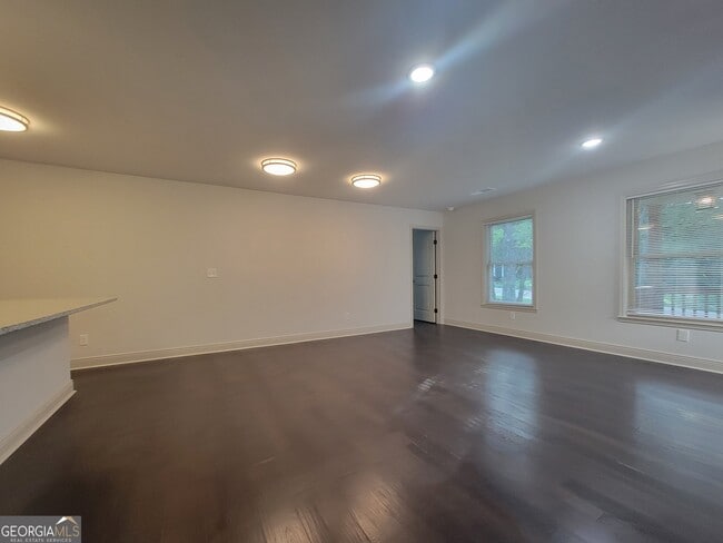 Building Photo - 402 Loblolly Ridge Rd