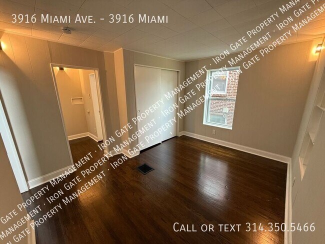 Building Photo - 3916 Miami St