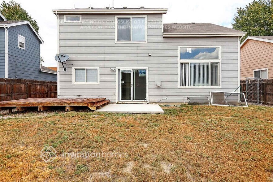 Building Photo - 882 Rancher Dr