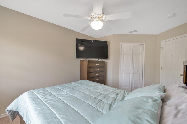 Building Photo - 5145 Marbella Isle Dr