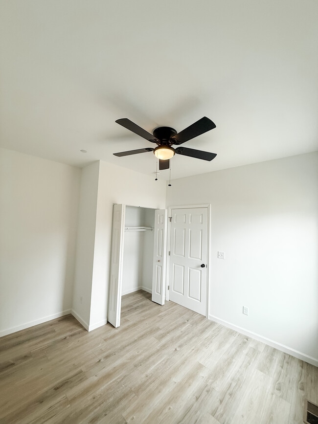 Building Photo - 6 Maryland Ave