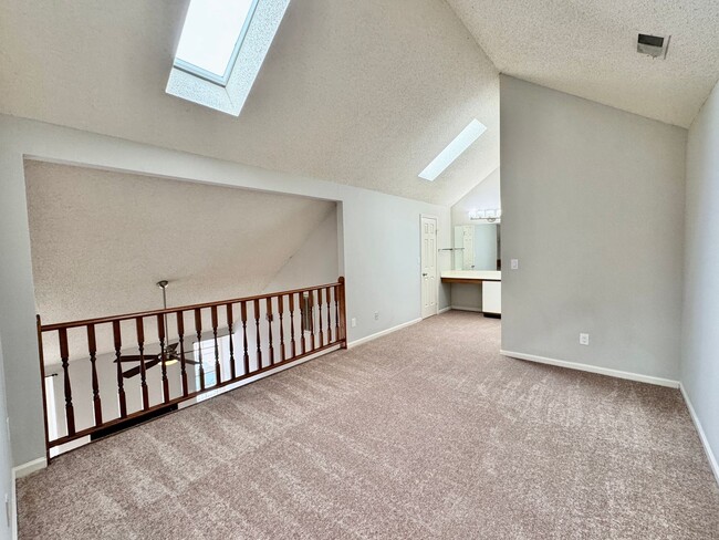 Building Photo - UPDATED with NEW Carpet & Fresh Paint! REA...