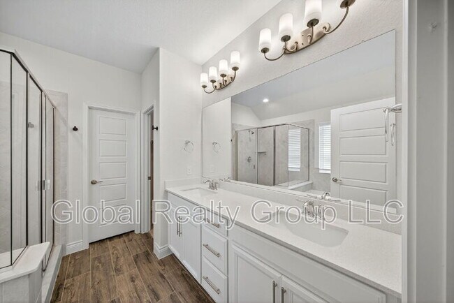 Building Photo - 545 Rosemellow St