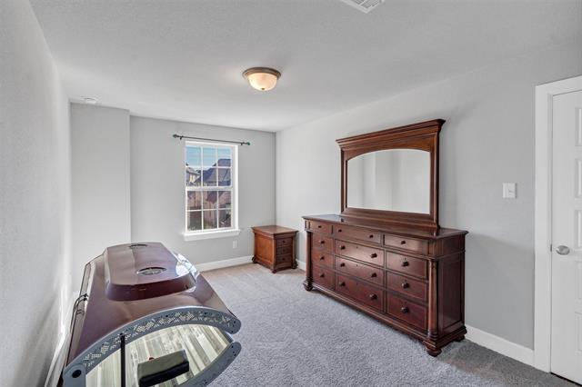 Building Photo - 7500 Foxgrass Pl