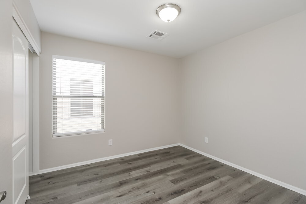 Building Photo - 10223 W Gross Ave