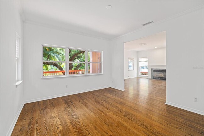 Building Photo - 2709 W Bay Ave