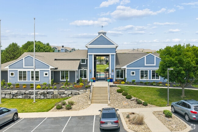 Building Photo - The Pointe at State College