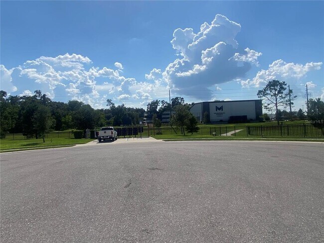 Building Photo - 6345 Bradford Woods Dr