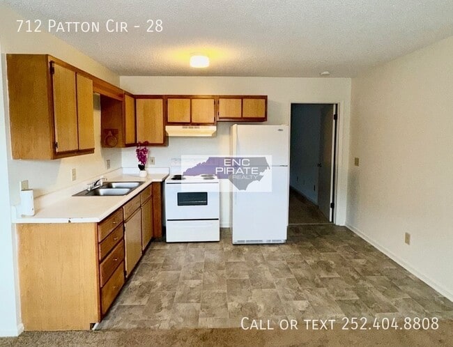 Building Photo - 712 Patton Cir