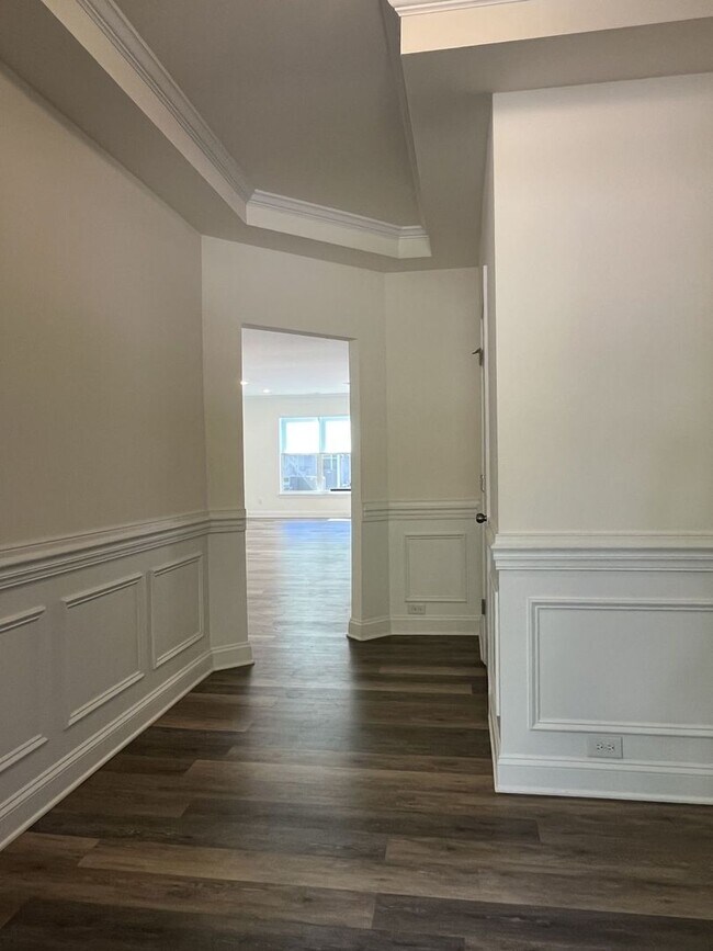 Building Photo - Newer 3 Bed + Loft Townhome in Davis Lake ...