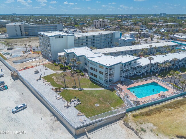 Building Photo - 935 S Atlantic Ave