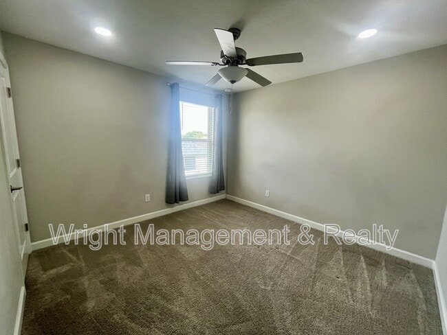 Building Photo - 25149 Lambrusco Loop