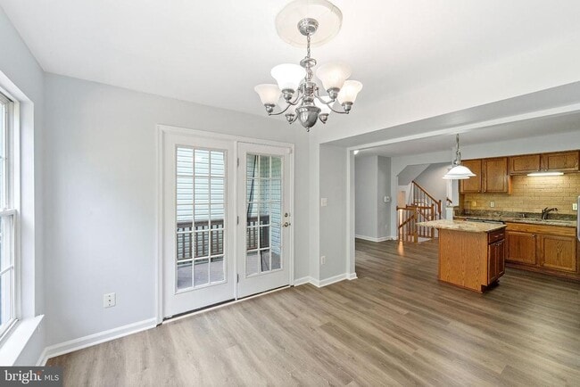 Building Photo - 15743 Viewpoint Cir