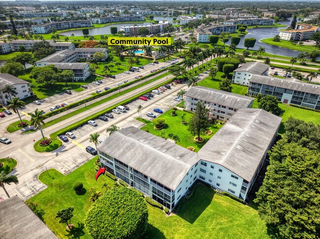 Building Photo - 308 Fanshaw H