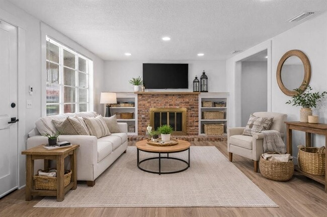 Building Photo - 1803 E Orange Ave