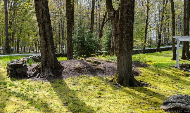 Building Photo - 56 S Rd